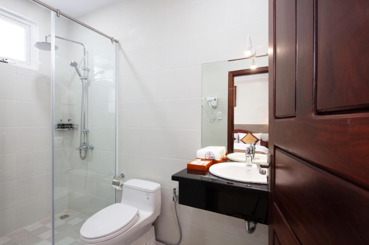 Phuc Ngoc Hotel Rach Gia Exterior photo