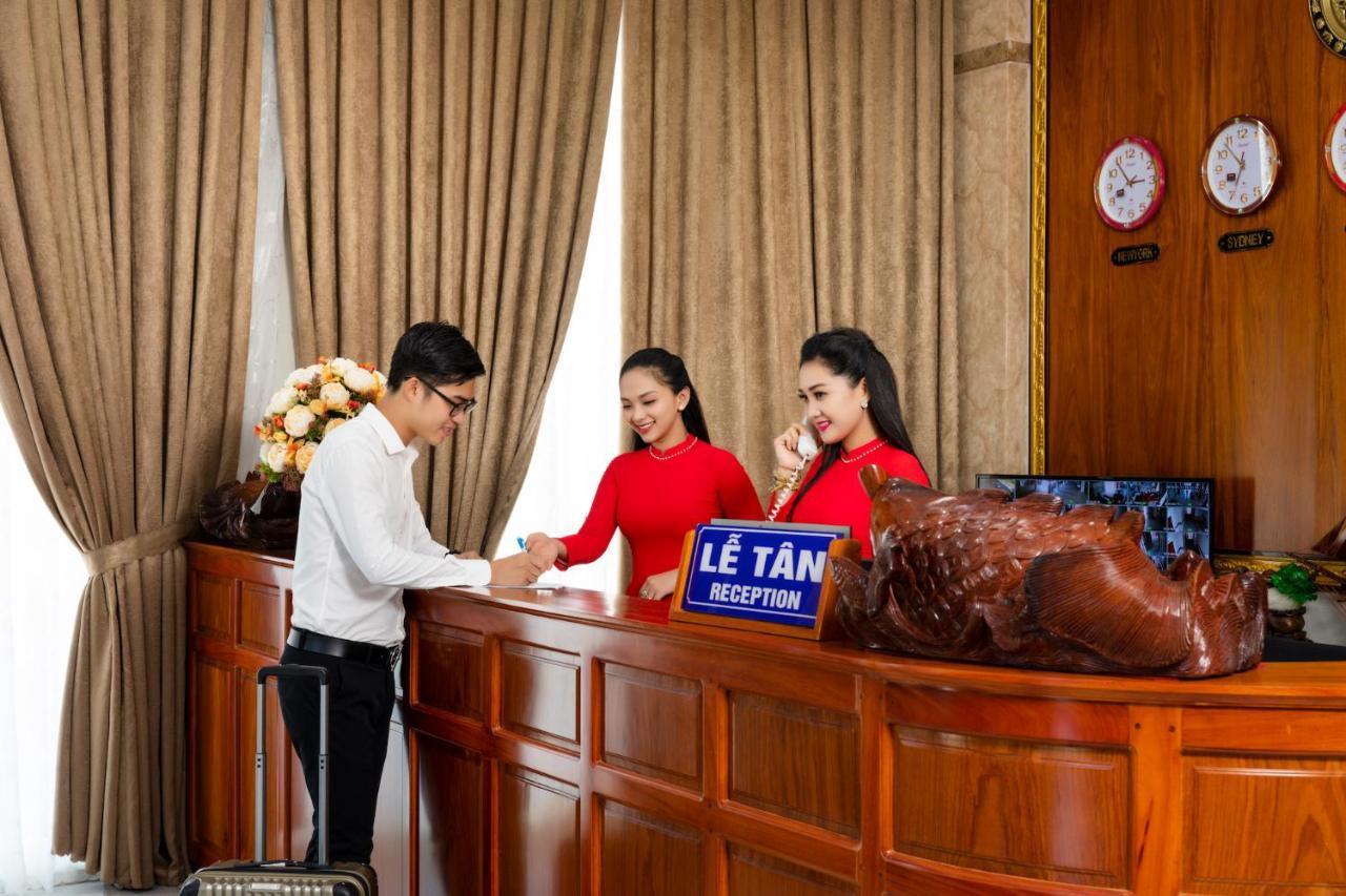 Phuc Ngoc Hotel Rach Gia Exterior photo