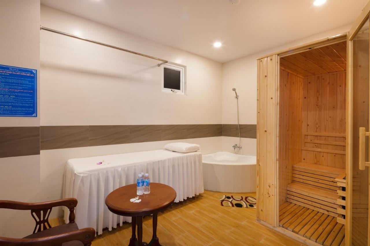 Phuc Ngoc Hotel Rach Gia Exterior photo